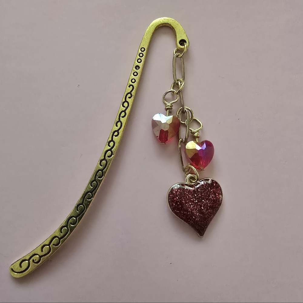 Red Heart DangleBook Hook Bookmark With Glass Bead Accents Gold Tone